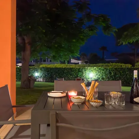 Seaside - Retreat With Jacuzzi Villa *