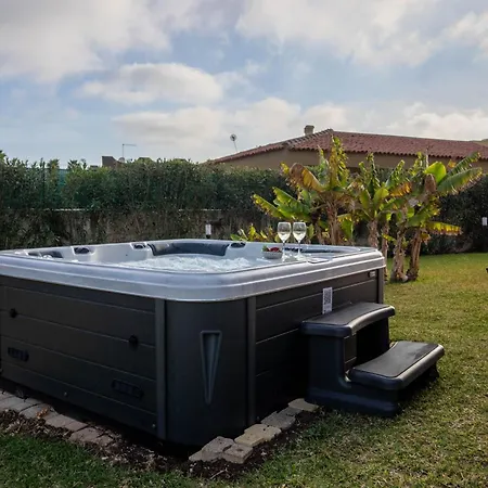 Villa Seaside - Retreat With Jacuzzi