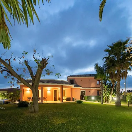 Seaside - Retreat With Jacuzzi Villa Syracuse