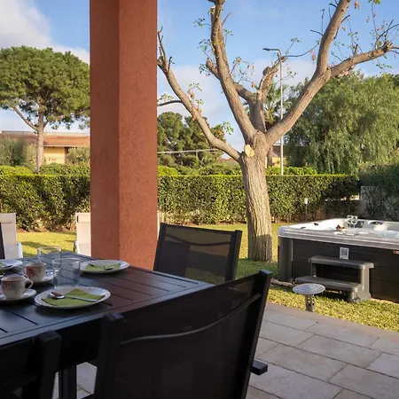 Villa Seaside - Retreat With Jacuzzi *
