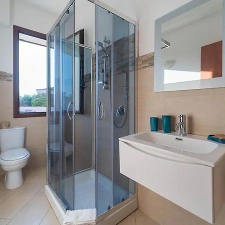 Seaside - Retreat With Jacuzzi 시라쿠사